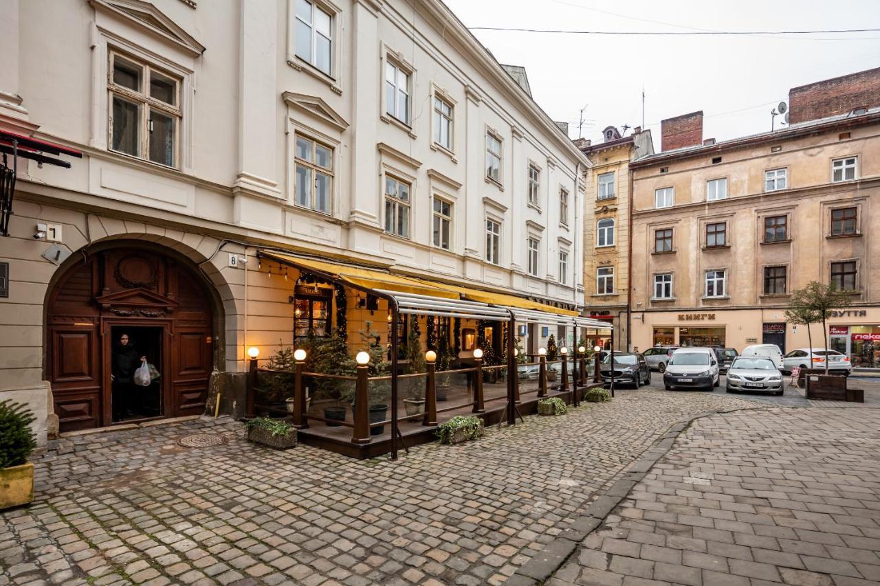 Romari Площа Катедральна 8 Apartment Lviv Luaran gambar