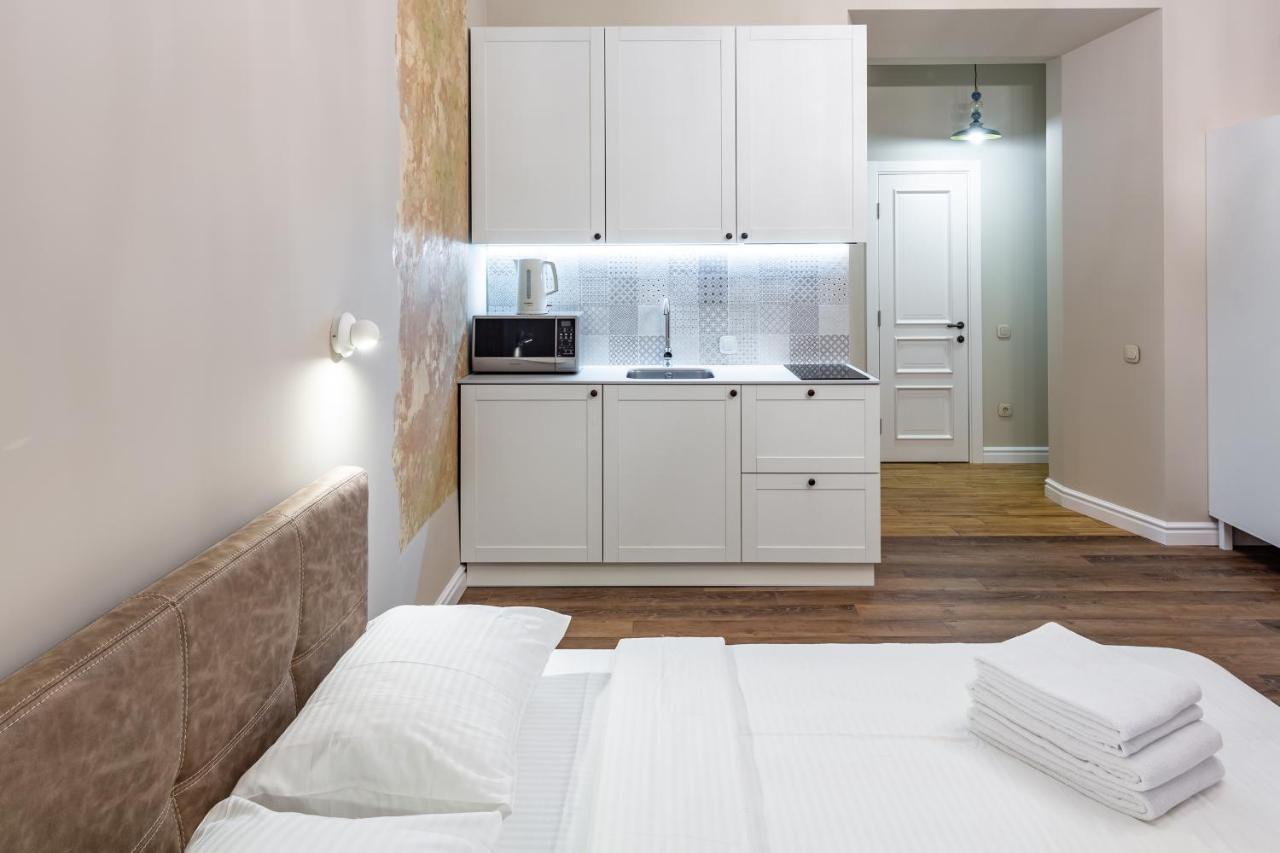 Romari Площа Катедральна 8 Apartment Lviv Luaran gambar